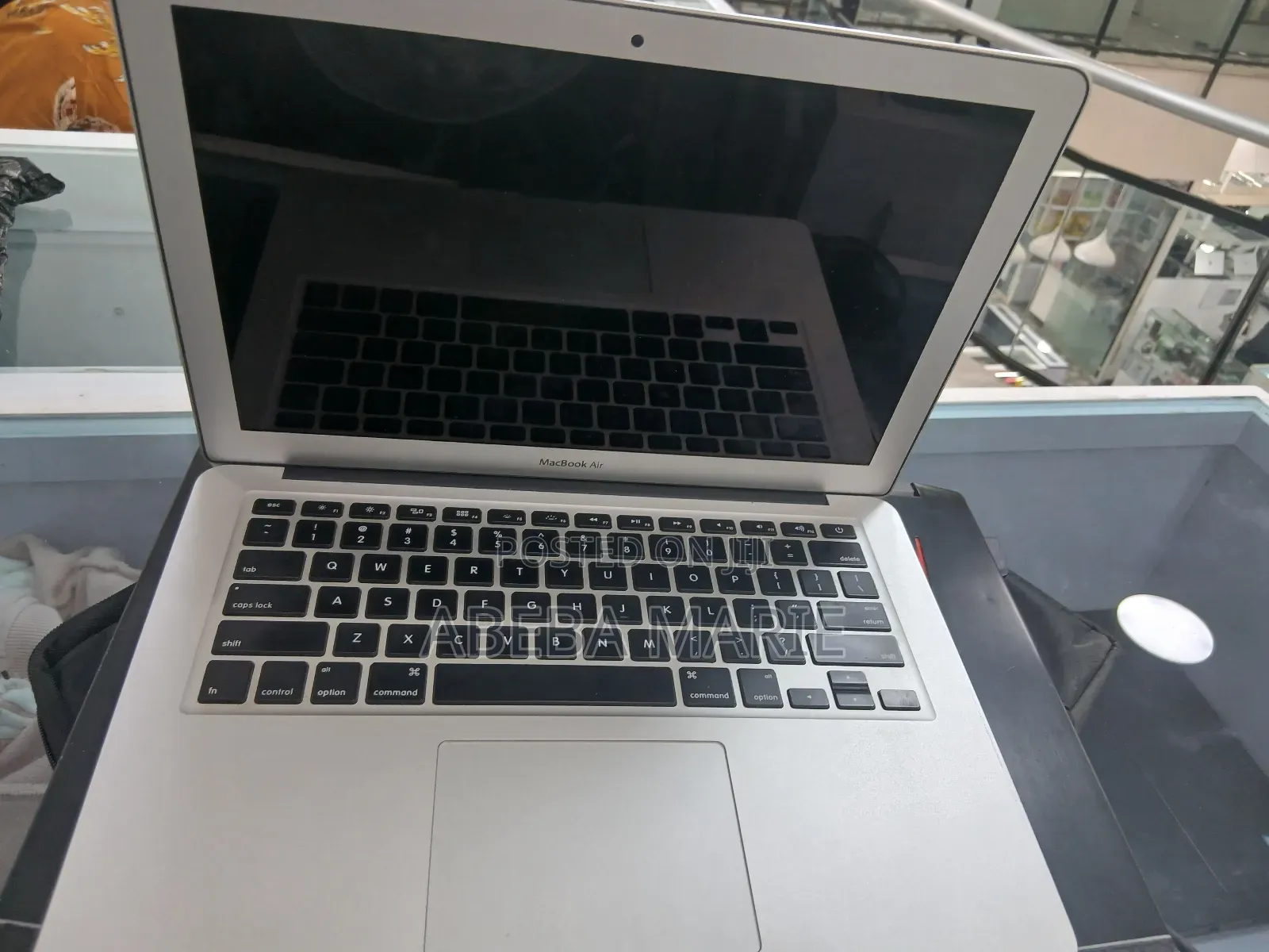 New Laptop Apple MacBook Air 2015 8GB Intel Core I5 SSD 128GB