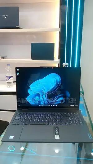 New Laptop Lenovo Yoga 7i 16GB Intel Core Ultra 7 SSD 1T