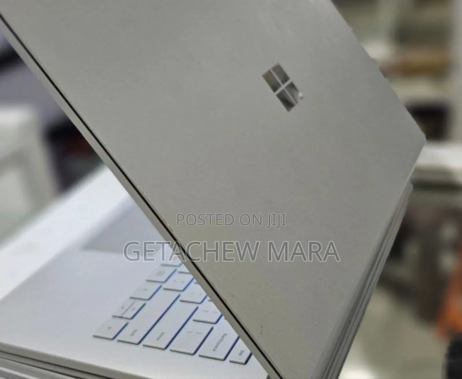 New Laptop Apple MacBook Pro M1 16GB AMD Ryzen 5 SSD 256GB