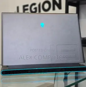 New Laptop Alienware M17x R2 32GB Intel Core I9 SSD 1T