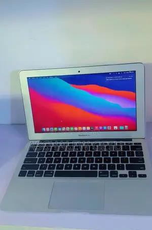 New Laptop Apple MacBook Air 2013 4GB Intel Core I5 SSD 256GB