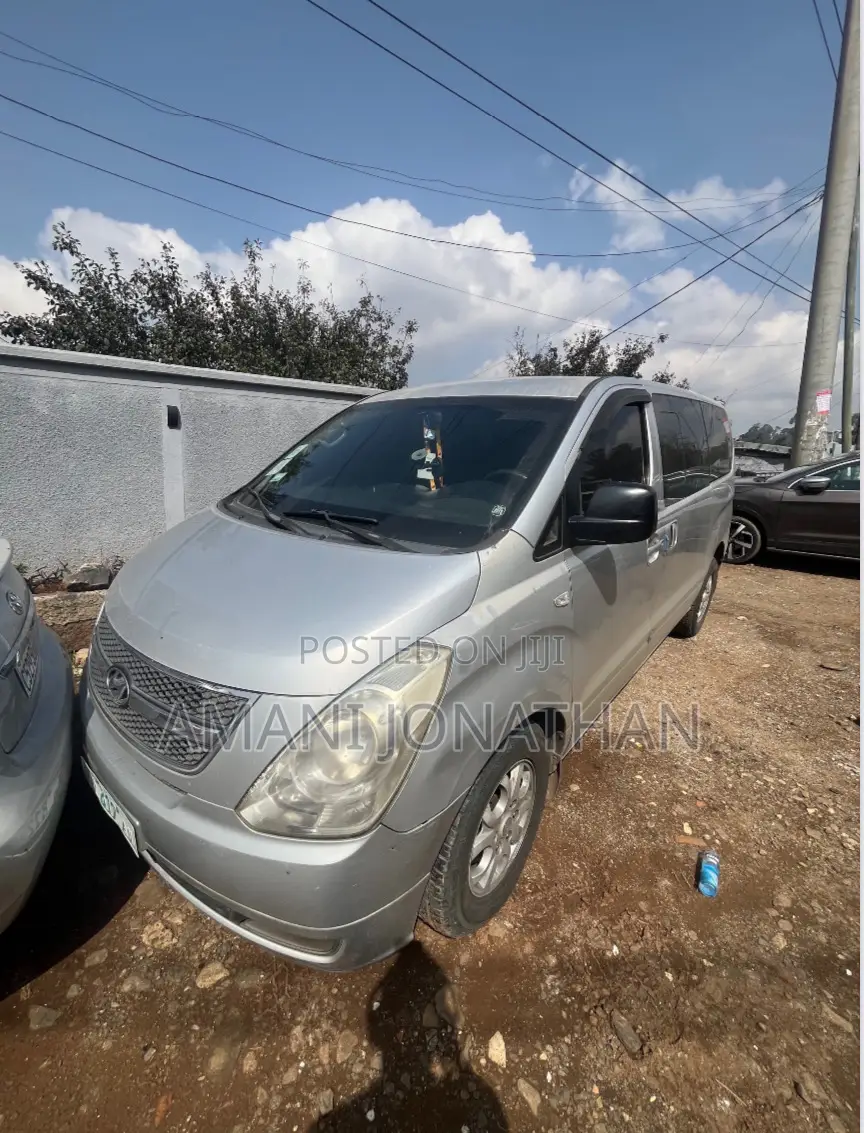 Hyundai Starex 2009 Grey