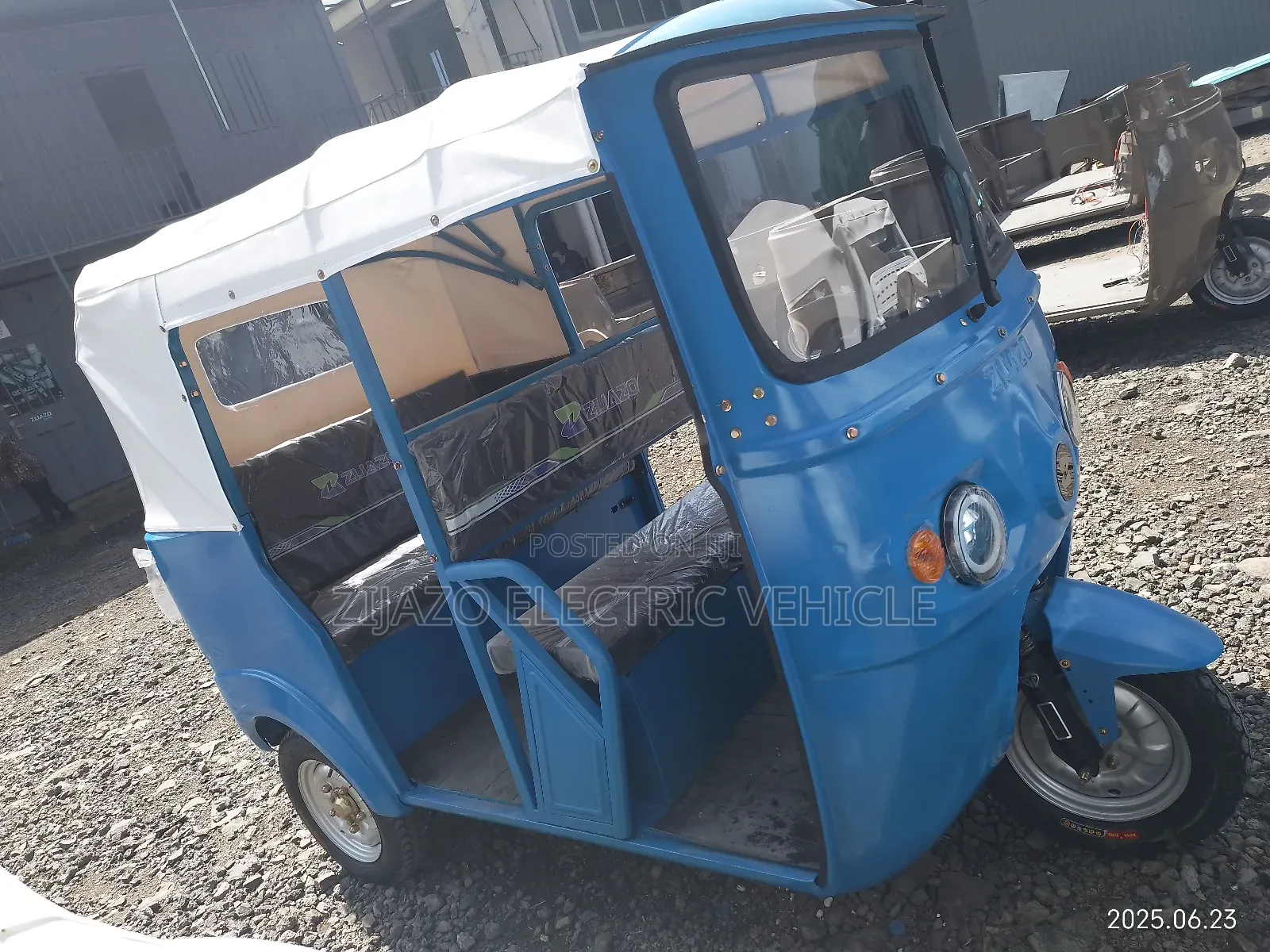 New Bajaj 2024 Blue