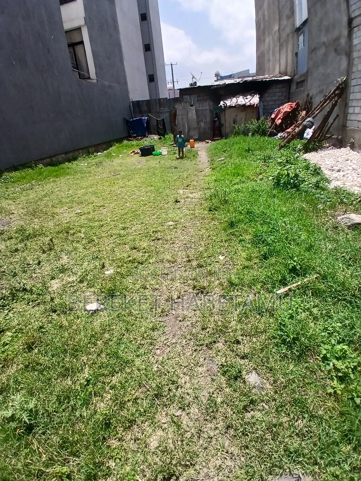 2bdrm Farm House In አዲስ አበባ, Nifas Silk-lafto For Sale