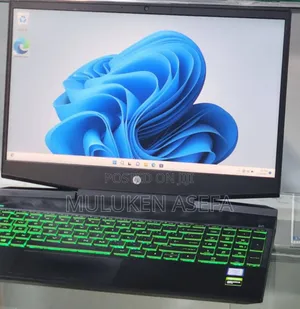 New Laptop HP Pavilion 15 8GB Intel Core I5 SSD 256GB