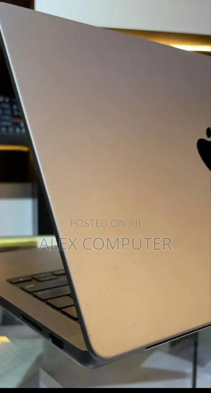 New Laptop Apple MacBook Pro 2023 M3 14-Inch 16GB Apple M3 SSD 1T