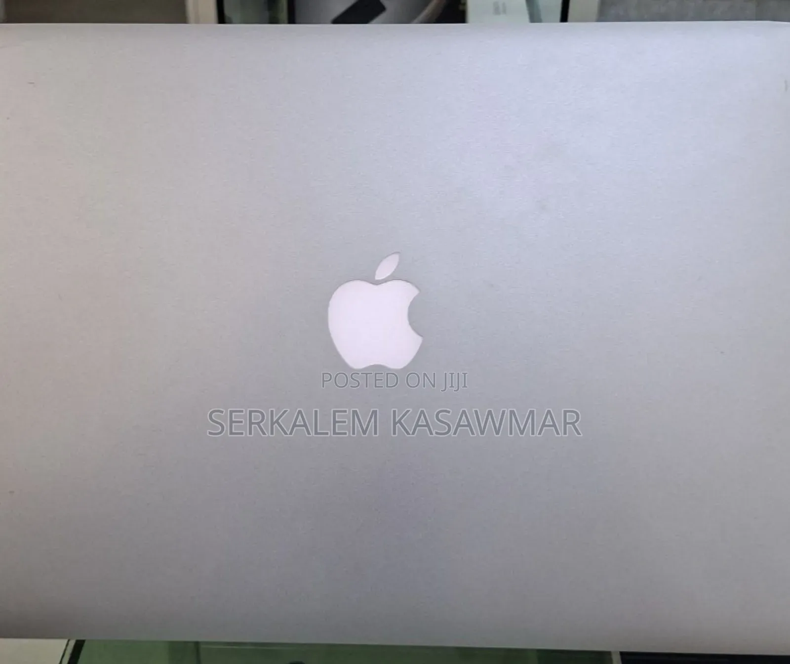 New Laptop Apple MacBook Pro 2015 16GB Intel Core I7 SSD 256GB