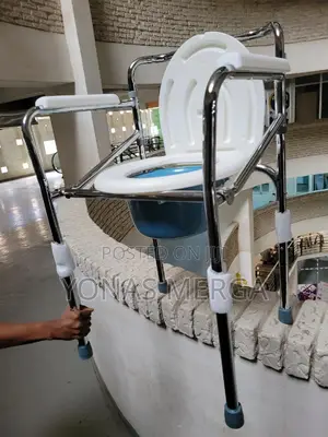 Photo - Anti-Rust Design: Your Potty Chair即دtoilet Chairىፀpotty Pot