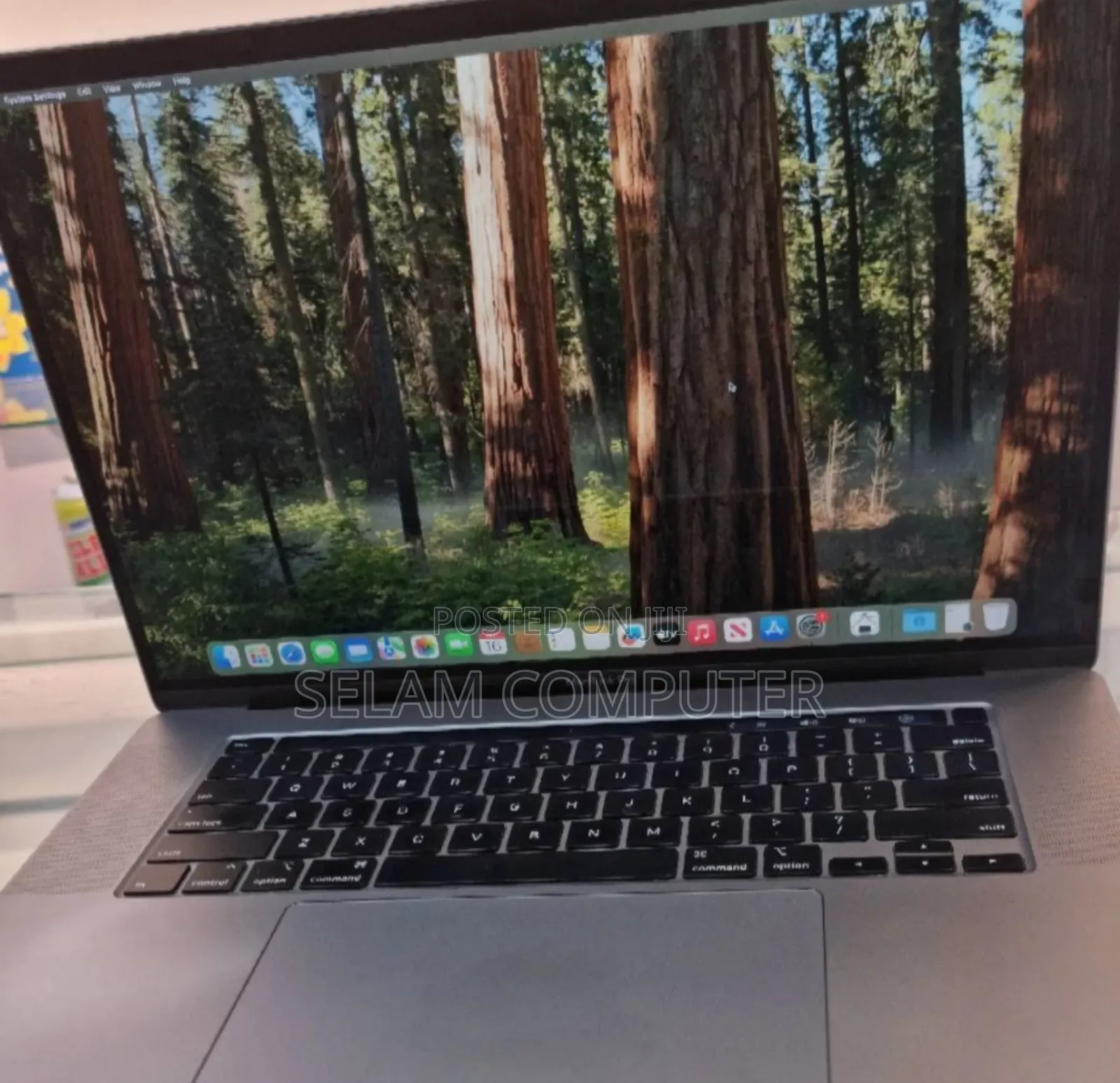 New Laptop Apple MacBook Pro 2019 32GB Intel Core I9 SSD 512GB