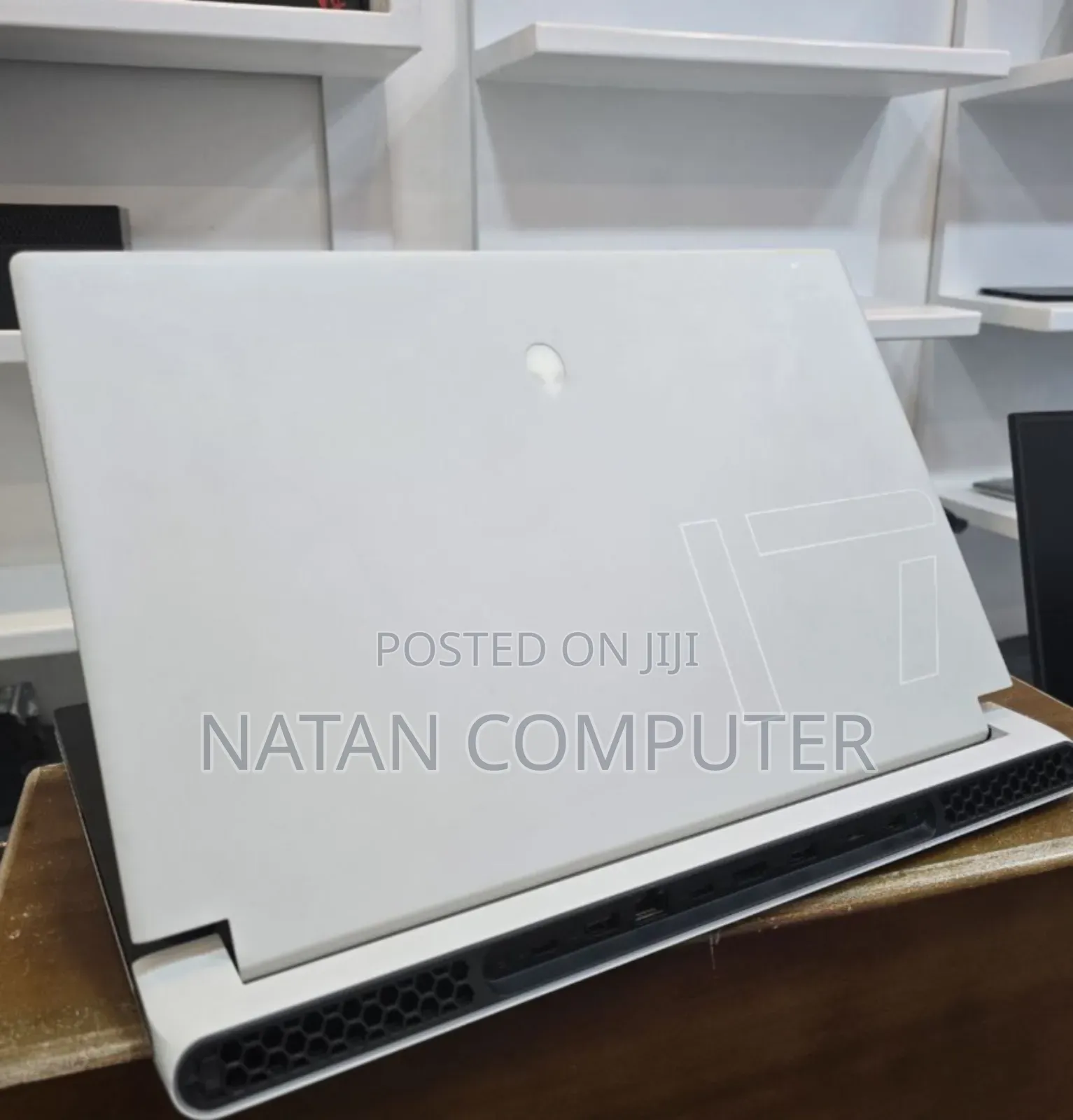 New Laptop Alienware M17x R2 32GB Intel Core I7 SSD 1T