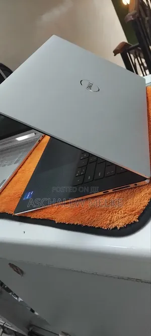 Photo - New Laptop Dell XPS 15 9530 16GB Intel Core I7 SSD 512GB