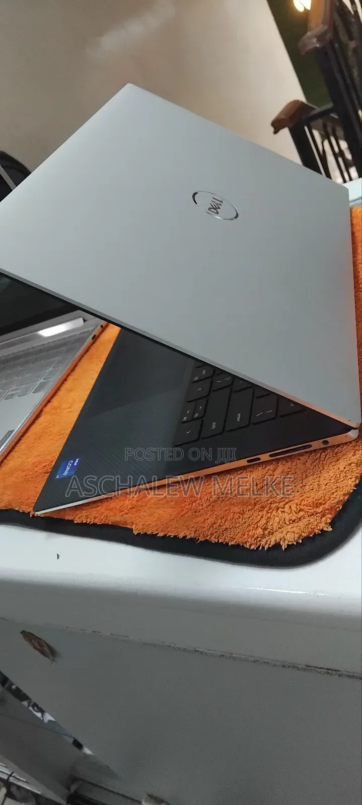 New Laptop Dell XPS 15 9530 16GB Intel Core I7 SSD 512GB