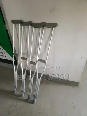 Crutches上午crutches四個crutches畾我crutches亞洲crutches愛心crutches