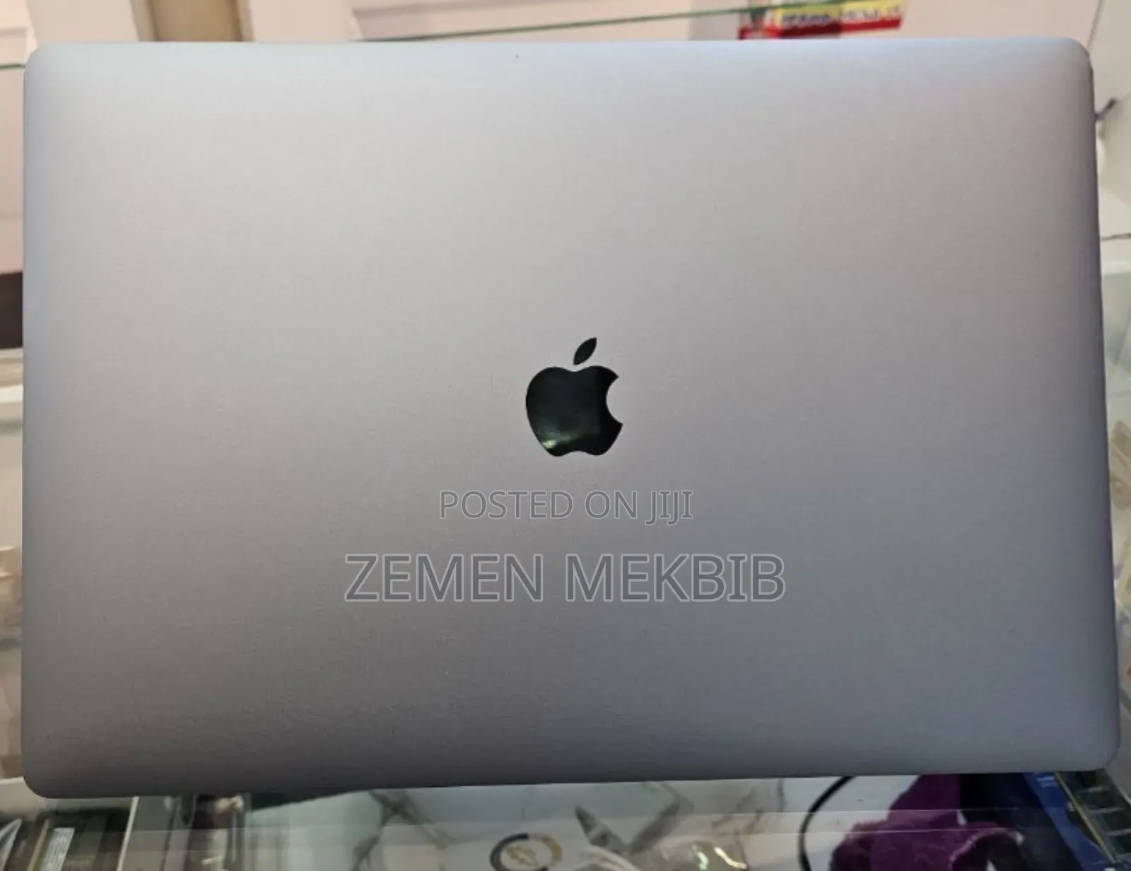 New Laptop Apple MacBook Pro 2017 16GB Intel Core I7 SSD 512GB