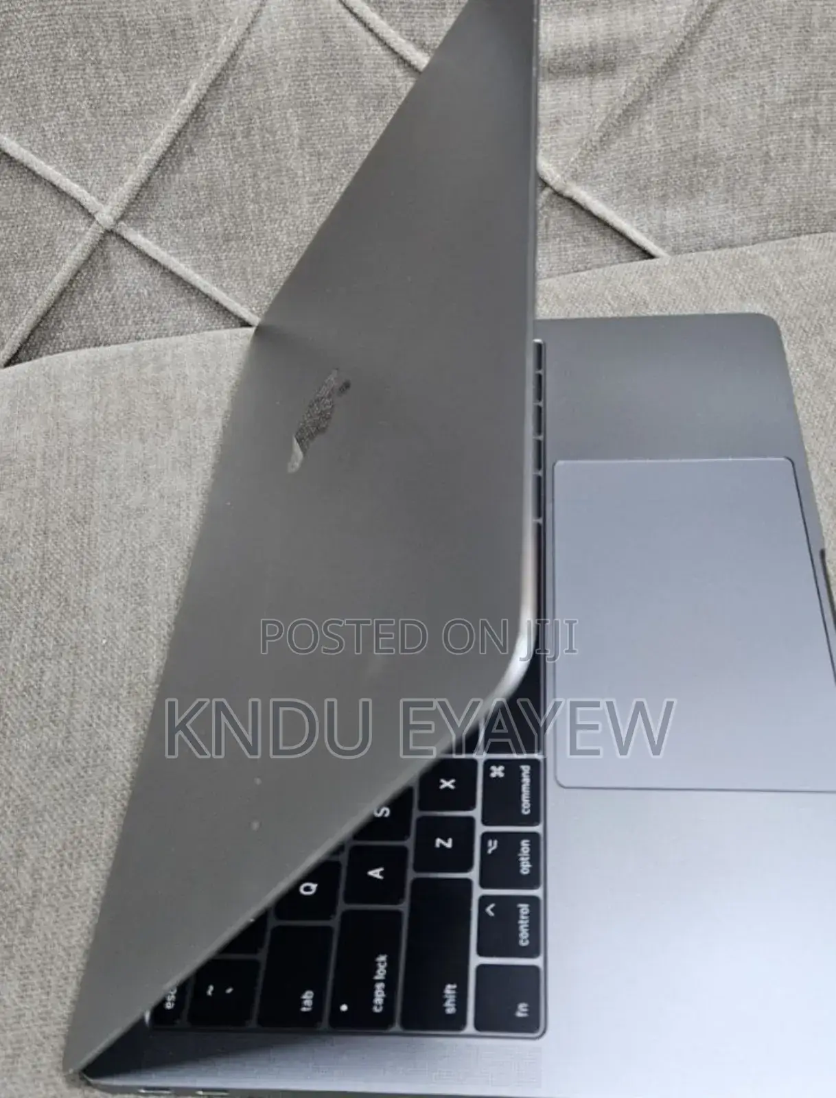 New Laptop Apple MacBook Pro 2017 16GB Intel Core I5 SSD 256GB