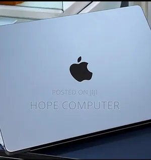 New Laptop Apple MacBook Pro M1 16GB Apple M1 Pro SSD 512GB