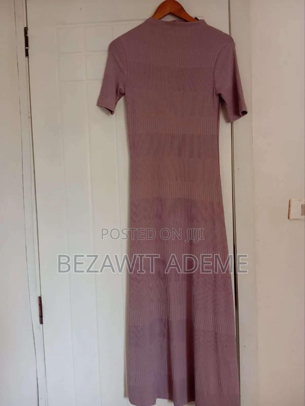 የእርጉዝ ቀሚስ ከgerman የመጣ