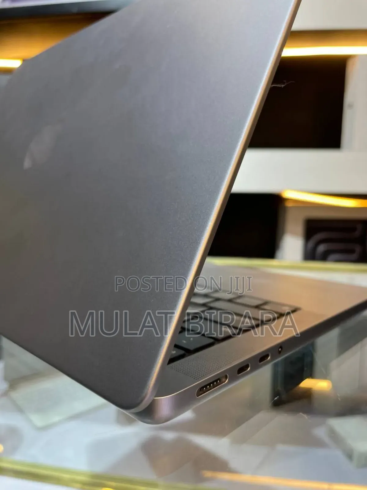 New Apple MacBook Pro 2023 M3 Max 14-Inch 16GB Intel Core M3 SSD 1T