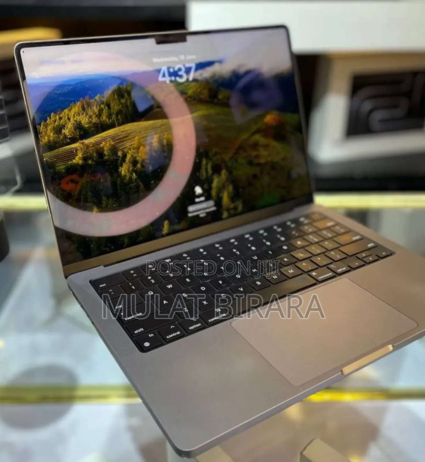 New Apple MacBook Pro 2023 M3 Max 14-Inch 16GB Intel Core M3 SSD 1T