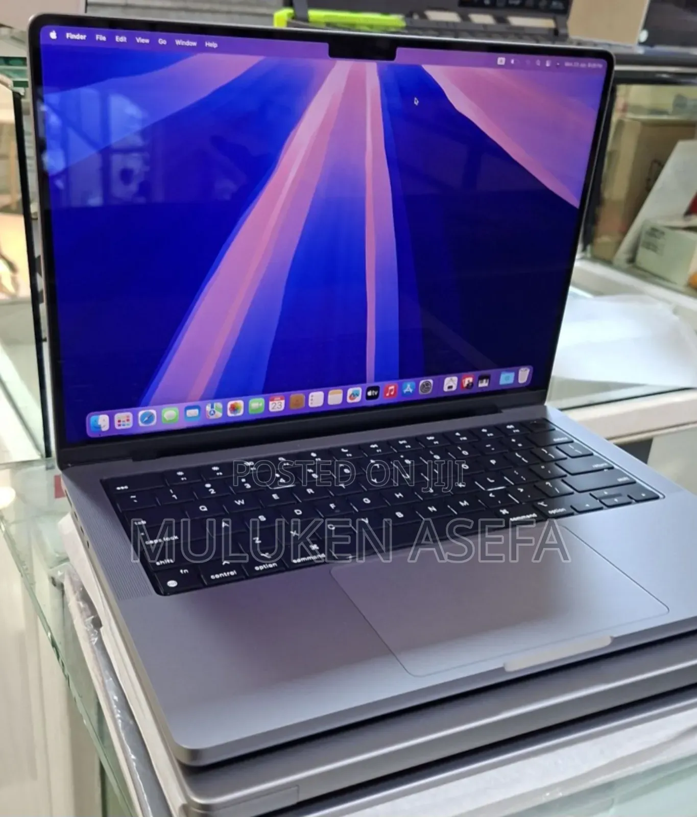 New Laptop Apple MacBook Pro 16GB Apple M1 SSD 1T