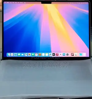 Photo - New Laptop Apple MacBook Air 2022 M2 16GB Intel Core M2 SSD 1T