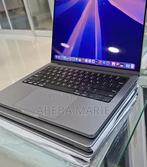 New Laptop Apple MacBook Pro M1 16GB Apple M1 Pro SSD 1T