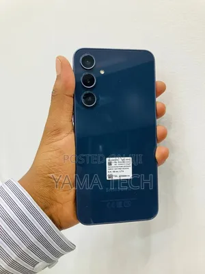 Photo - New Samsung Galaxy A35 256 GB Black