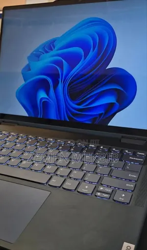 New Laptop Lenovo 16GB AMD Ryzen 7 SSD 512GB