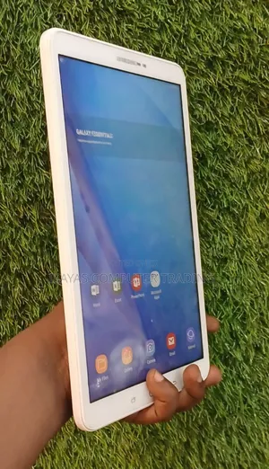 Photo - New Samsung Galaxy Tab A9 32 GB Silver