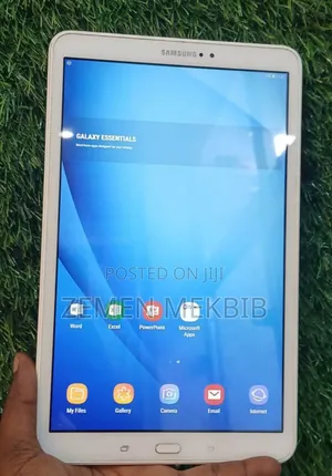 Photo - New Samsung Galaxy Tab A9 32 GB White
