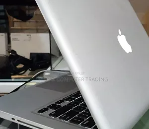 New Laptop Apple MacBook 2012 4GB Intel Core I5 HDD 500GB