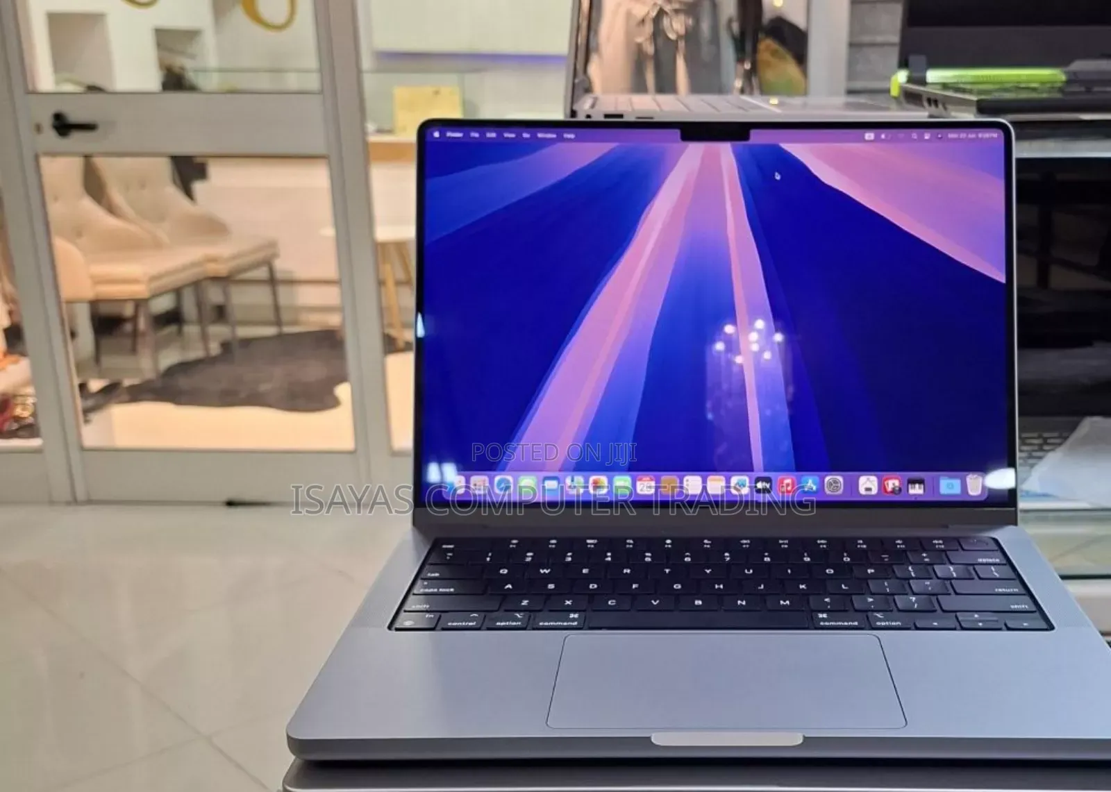 New Laptop Apple MacBook Pro M1 16GB SSD 1T