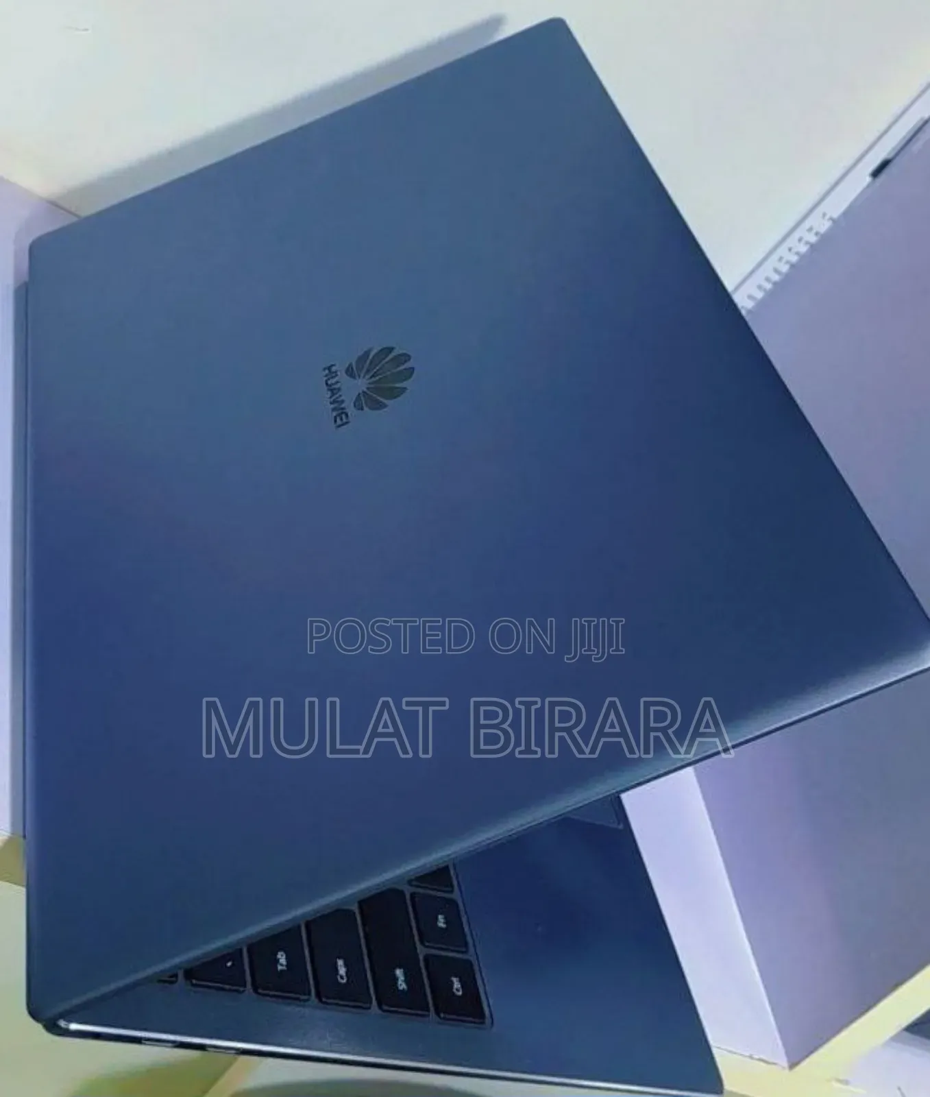 New Laptop Huawei MateBook 13 WRT-W29E 8GB Intel Core I5 SSD 256GB