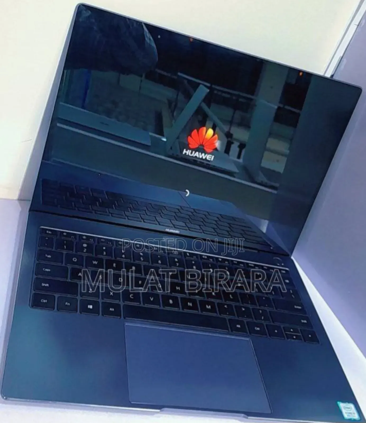 New Laptop Huawei MateBook 13 WRT-W29E 8GB Intel Core I5 SSD 256GB