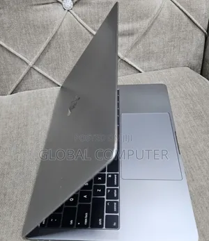 Laptop Apple MacBook Pro 2017 16GB Intel Core I5 SSD 256GB