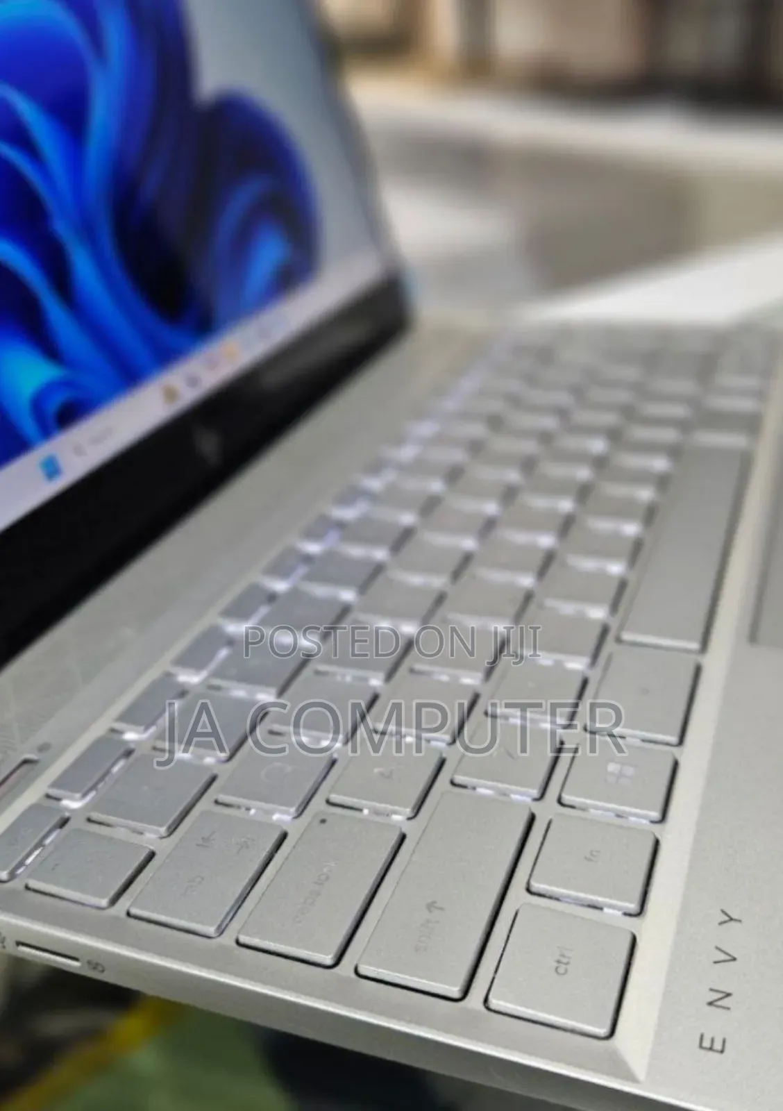 New Laptop HP Envy 13 4GB Intel Core I5 SSD 256GB