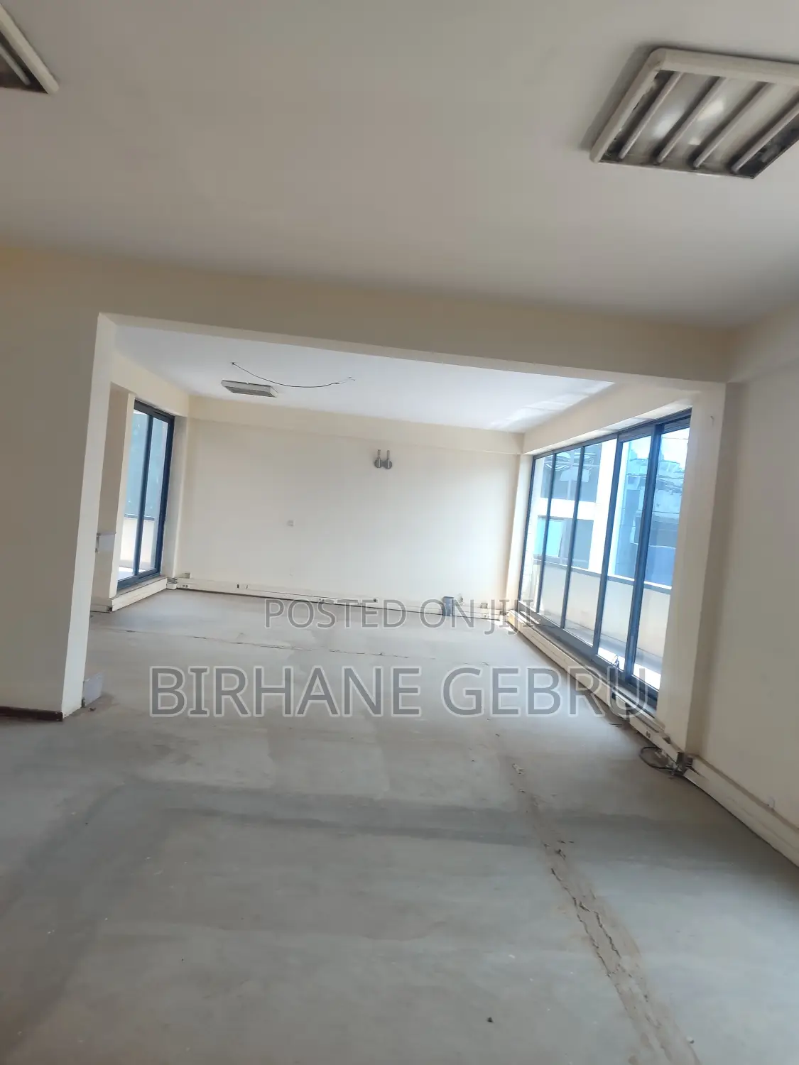 Luxury Apartimenr Rent for Office