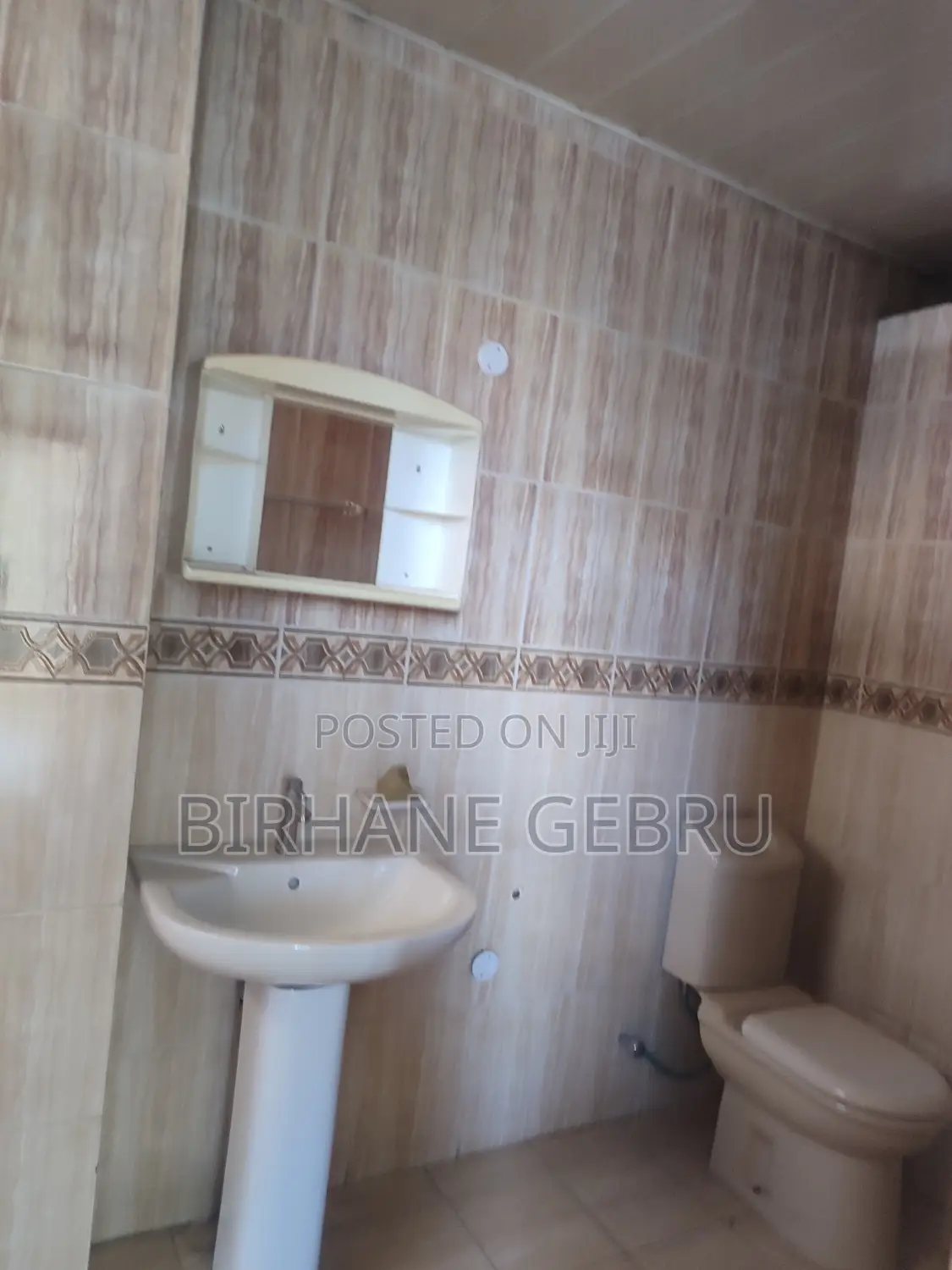 Luxury Apartimenr Rent for Office