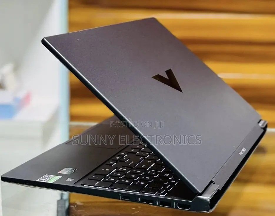 New Laptop HP Victus 16 16GB AMD Ryzen 7 SSD 512GB