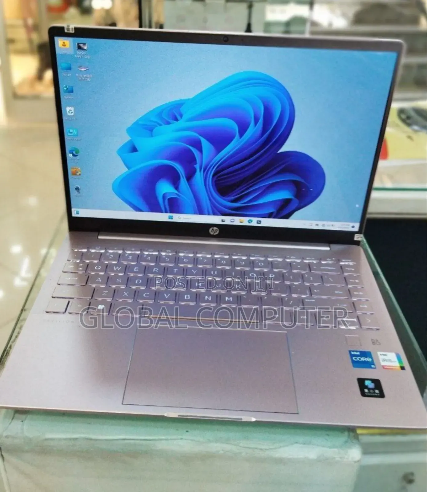 New Laptop HP Pavilion 13 16GB Intel Core I7 SSD 512GB