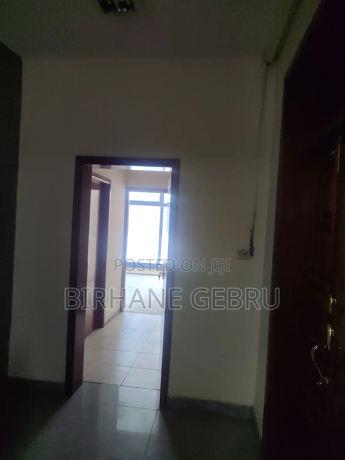 Luxury Apartiment Rent for Office