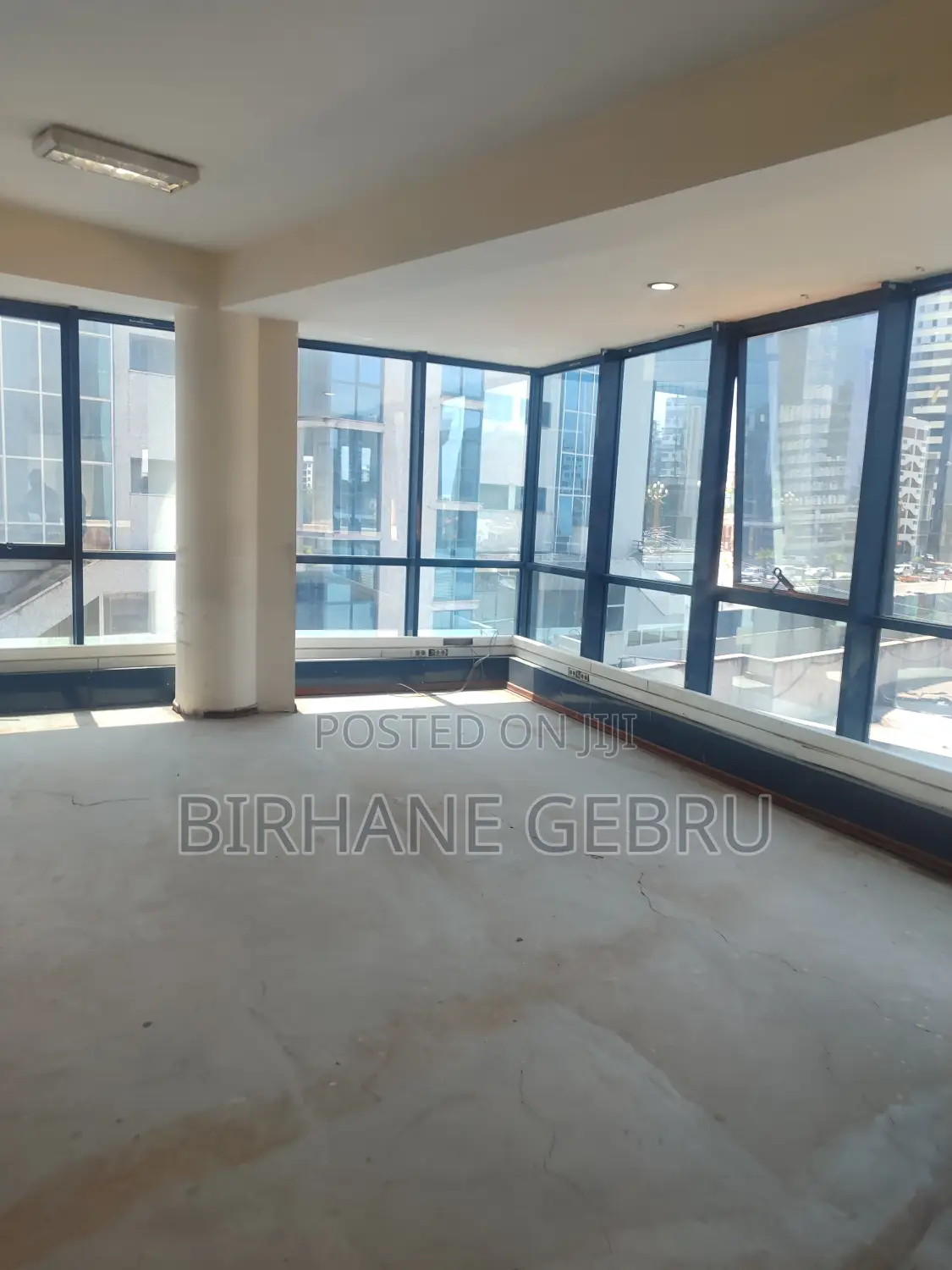 Luxury Apartiment Rent for Office