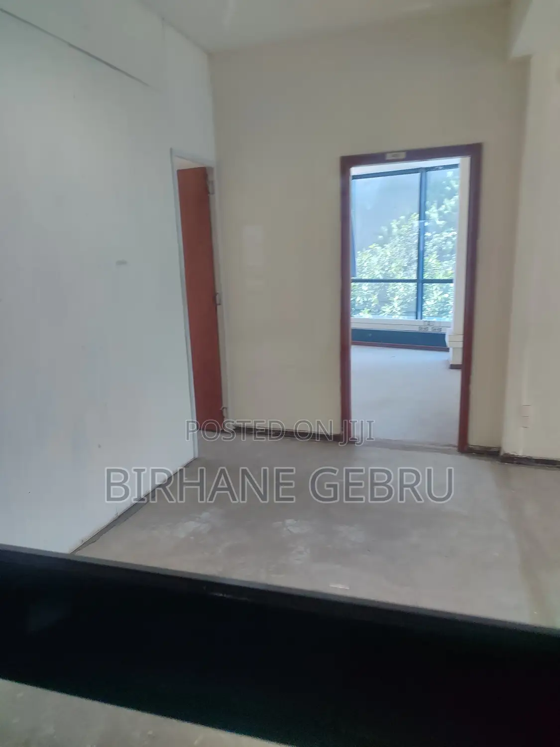 Luxury Apartiment Rent for Office