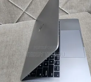 Photo - New Laptop Apple MacBook Pro 16GB Intel Core I5 SSD 256GB