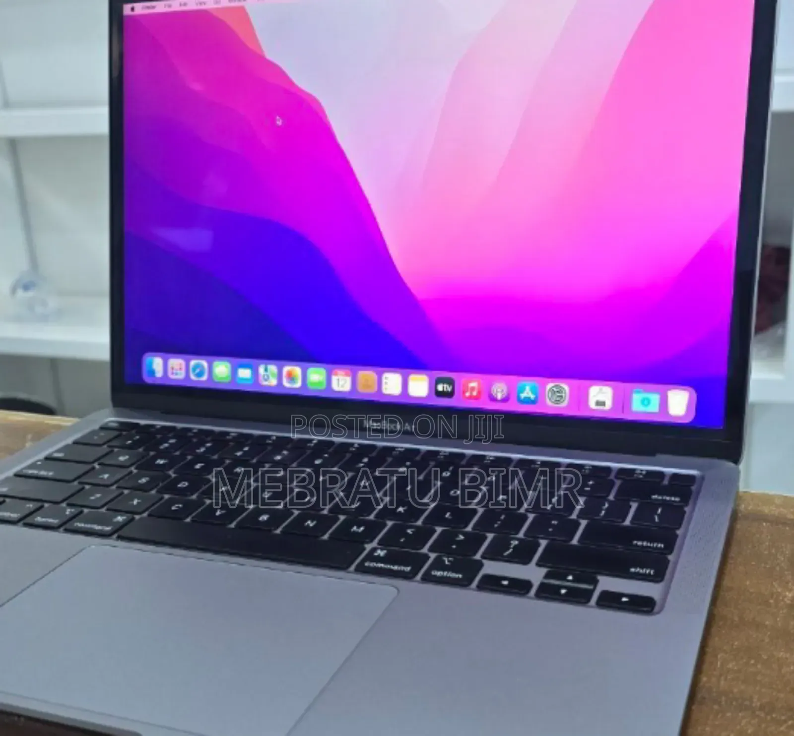 New Laptop Apple MacBook Air 2020 M1 8GB Apple M1 SSD 256GB