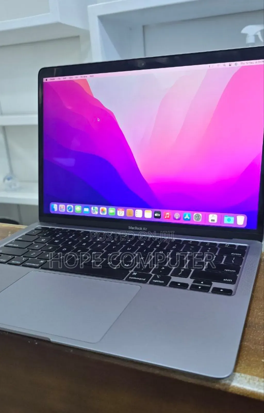New Laptop Apple MacBook Air 2020 M1 8GB Apple M1 SSD 256GB