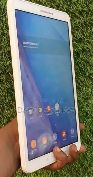 Photo - New Samsung Galaxy Tab A 10.1 (2019) 32 GB Silver