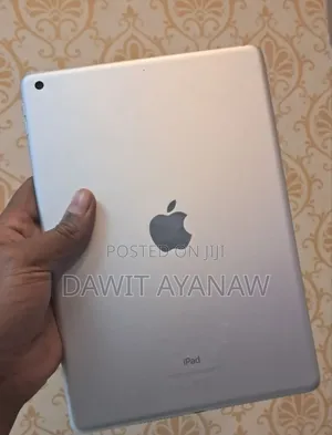 New Apple iPad 10.2 (2019) 64 GB Silver