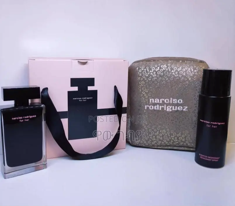 Luxurious Narciso Rodriguez for Her Perfume