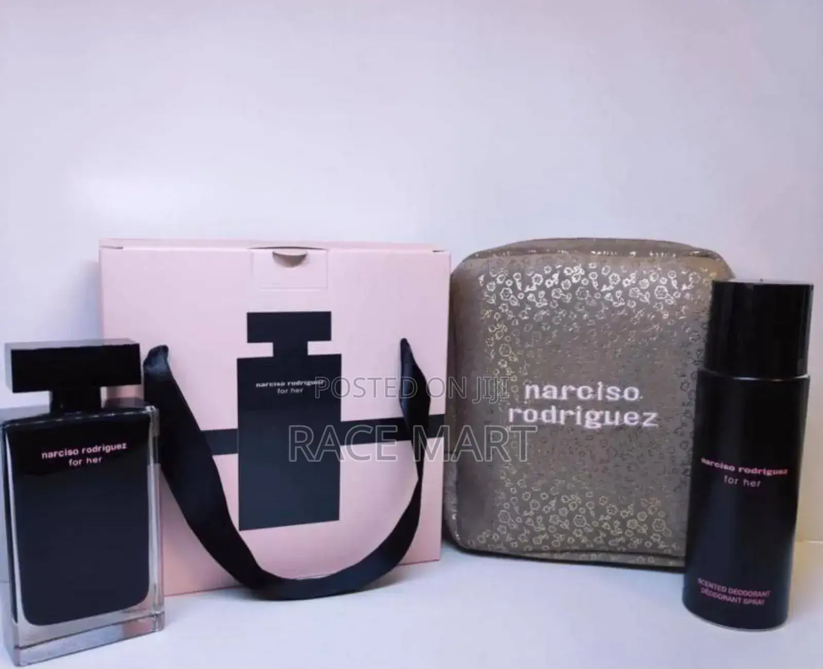 Luxurious Narciso Rodriguez for Her Perfume